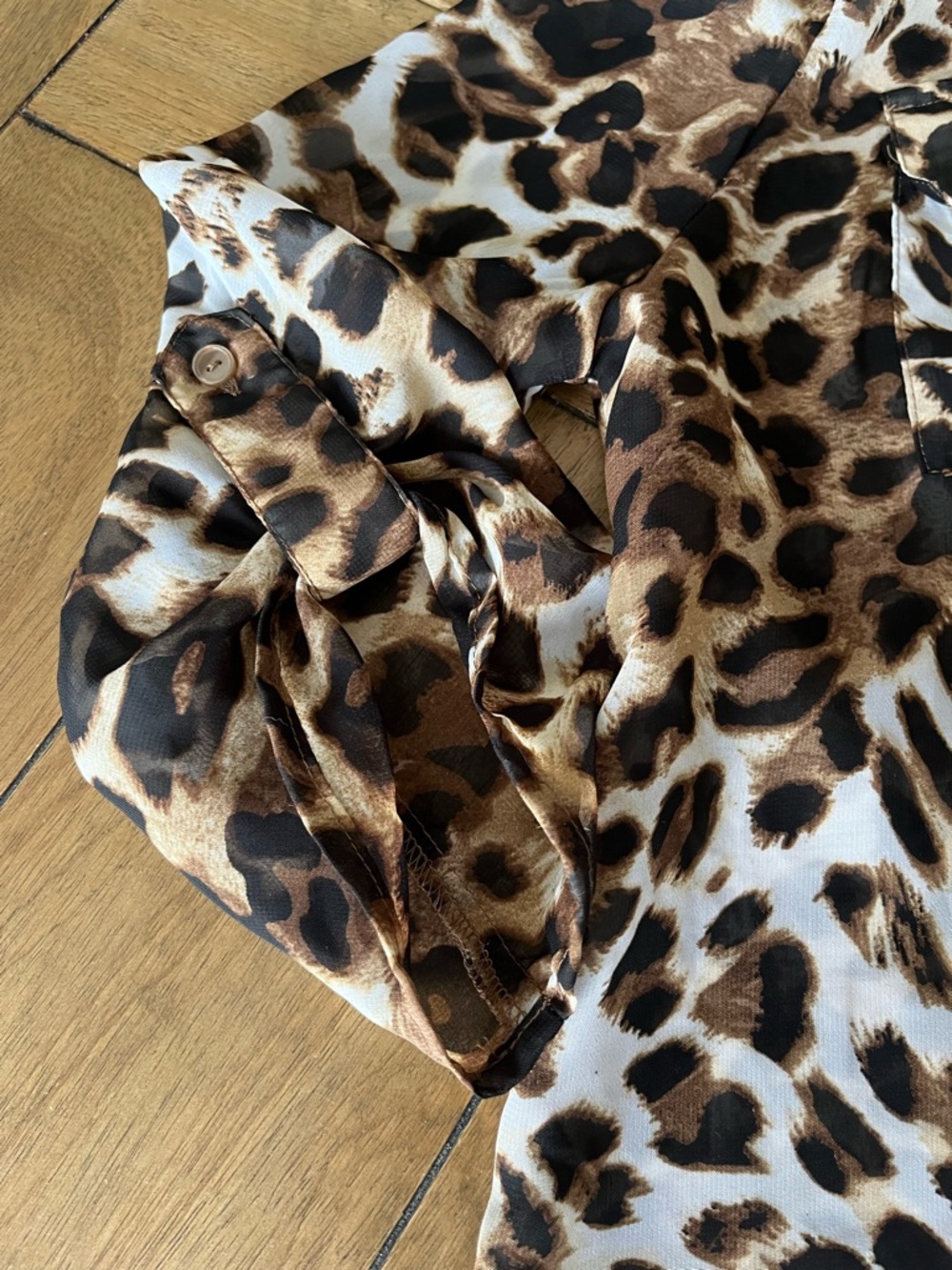 Forever 21 Sheer Brown Black Cream Leopard Print Button Up Blouse size small - Picture 3 of 9